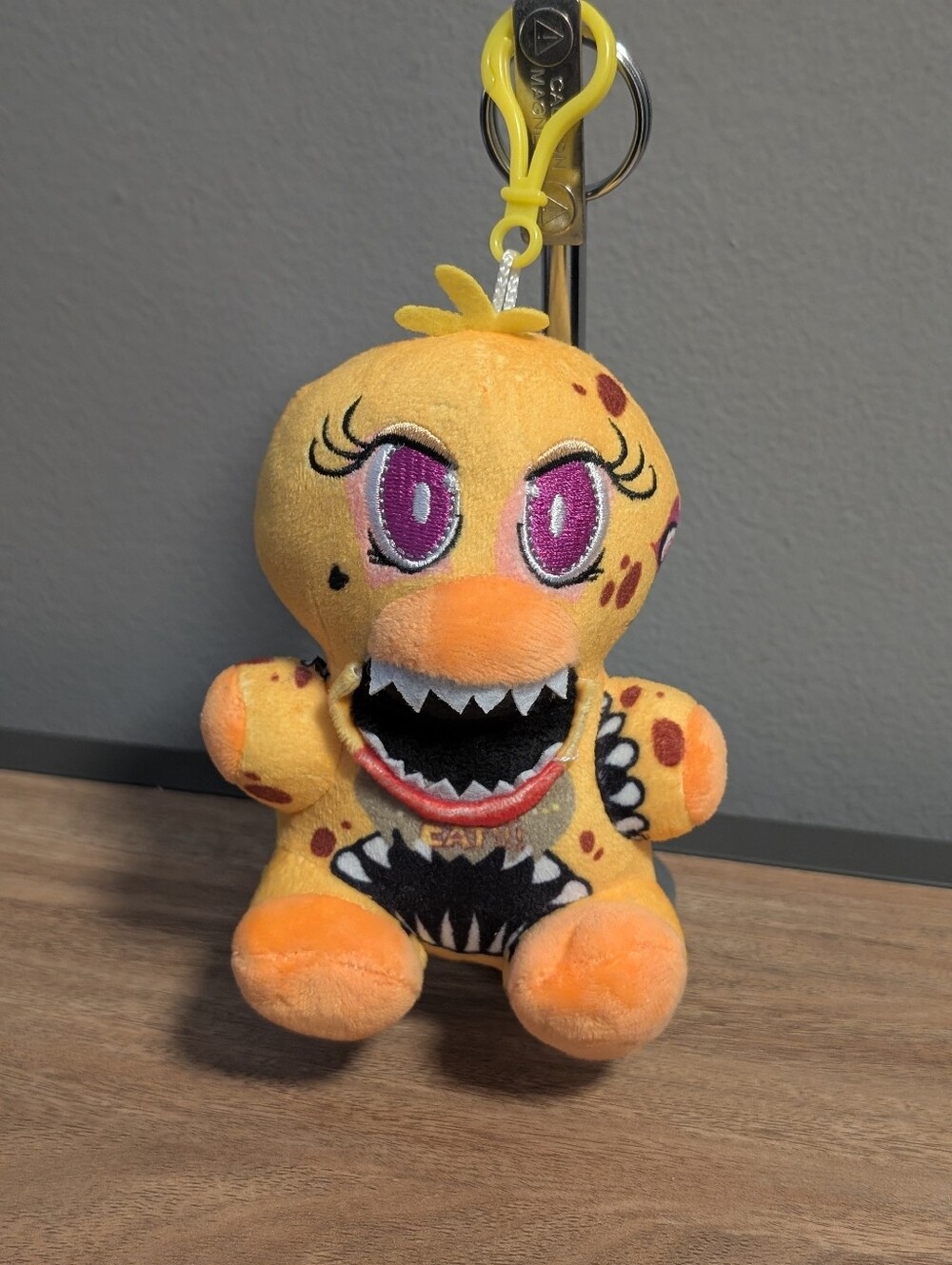 Five Nights at Freddys Twisted Chica Horror Gaming Plush Keychain